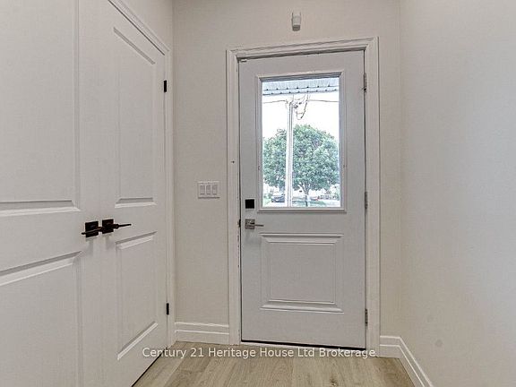 3rd image of 50 Blandford St #2