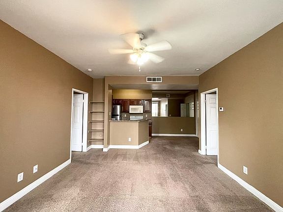 4th image of 5170 S Jones Blvd Unit 102