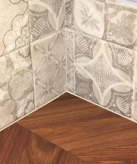Kitchen Tile & Counter Detail