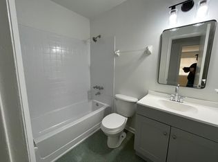 6108 SW 9th Pl #G, Gainesville, FL 32607