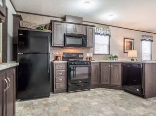 156 Kentucky Dr, Elyria, OH