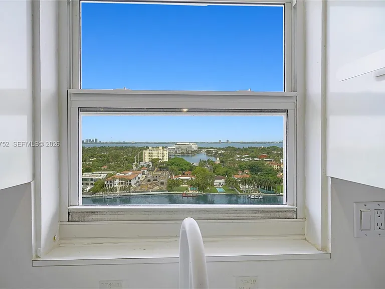 4747 Collins Ave #1503 — Photo 8