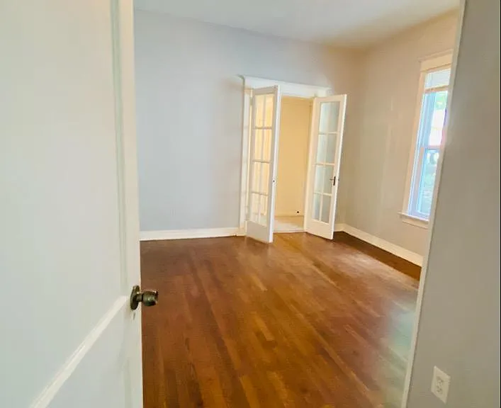 438 N Drury Ave — Photo 16