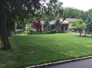 8 Squire Hill Rd, North Caldwell, NJ 07006