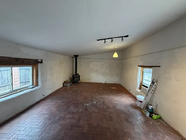 645 1/2 W San Francisco St #D — Photo 17