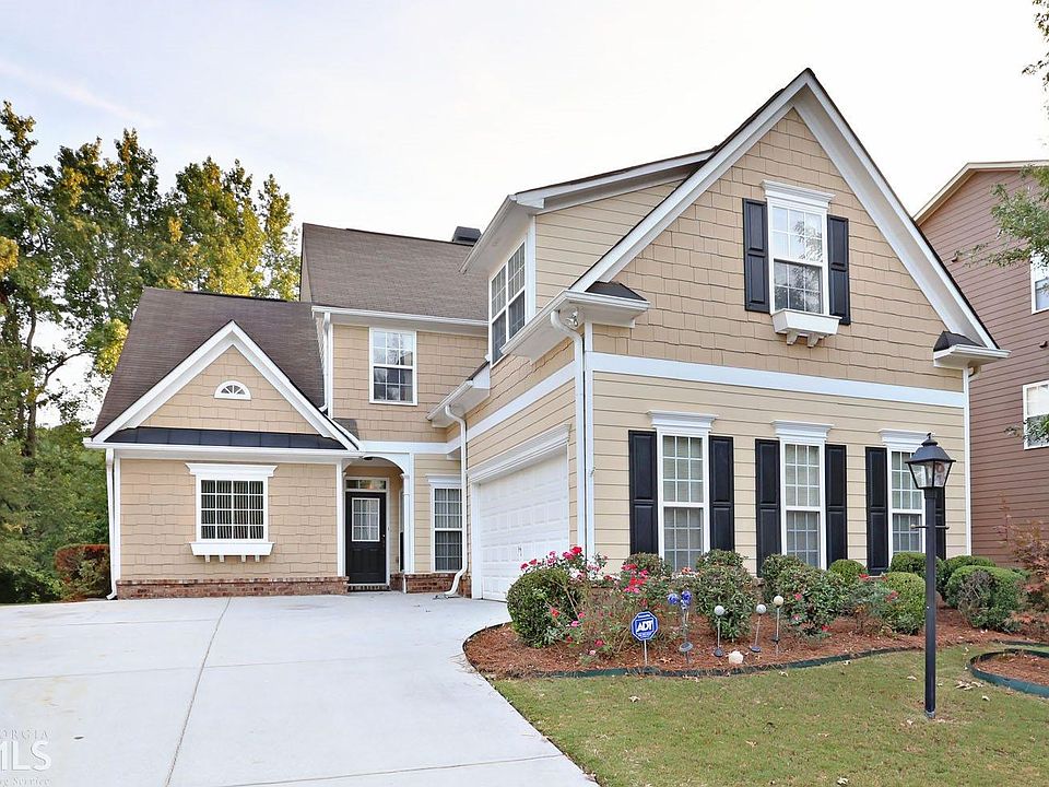 1st image of 577 Lantern Wood Dr