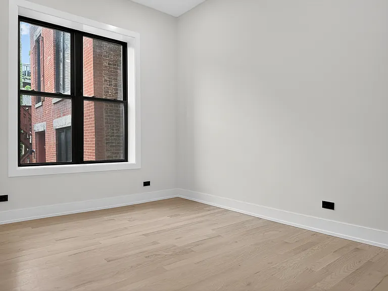 1416 N Maplewood Ave #2 — Photo 14