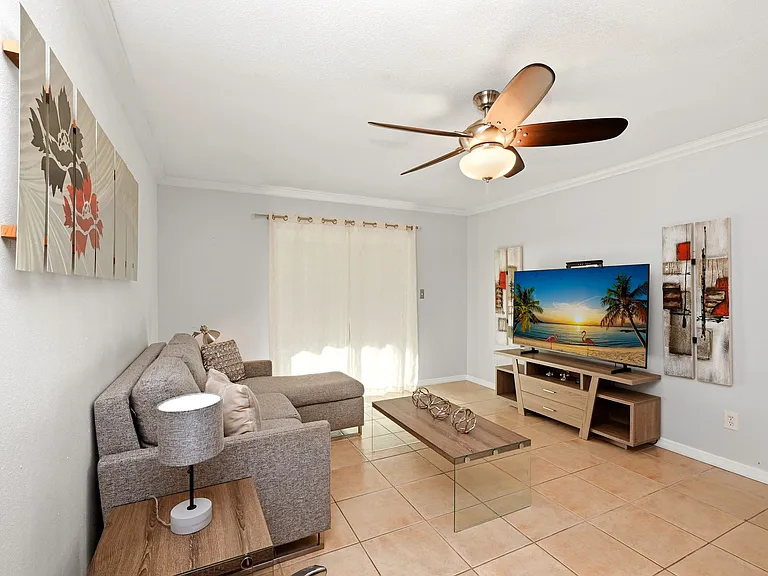4410 Bar Harbor Dr — Photo 12