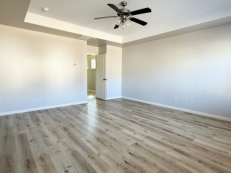 785 Village Field Ct — Photo 10