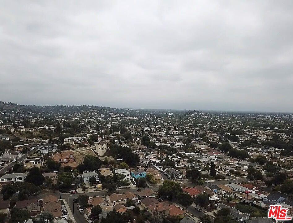 1st image of 2600 N Adkins Ave