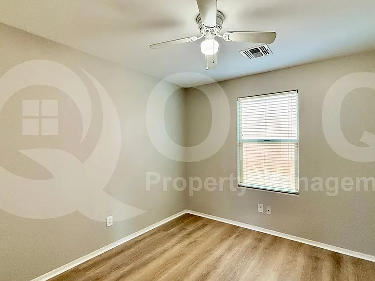 17085 N 184th Ln — Photo 16