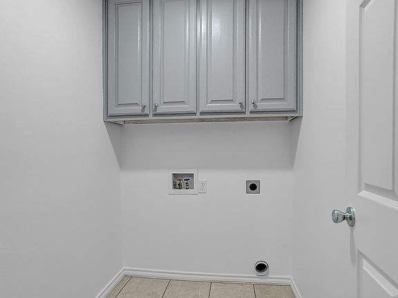 5th image of 1022 W Coffin St #101