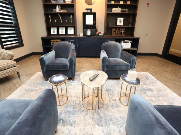 Century Baxter Ave | 1221 E Broadway, Louisville, KY