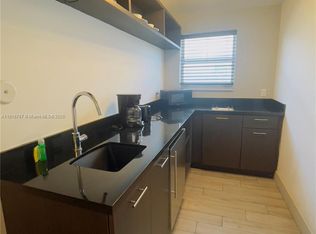 7500 Collins Ave #112, Miami Beach, FL 33141