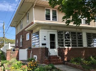 77 Main St, Roebling, NJ 08554