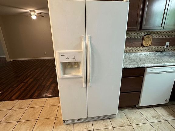 5th image of 2857 Lakeland Dr