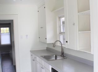 565 Aloha St #A, Seattle, WA 98109