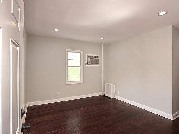 2nd image of 703 Hillside Ave #1