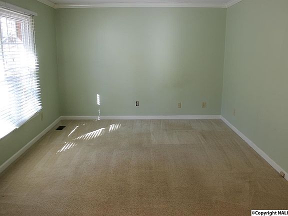3rd image of 10125 Brandywine Dr SE