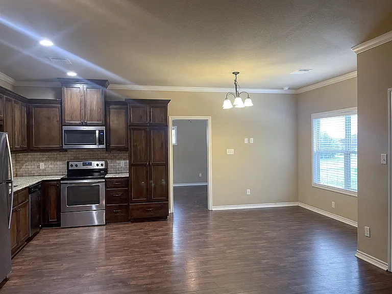 4032 Golden Eagle Dr #C — Photo 3