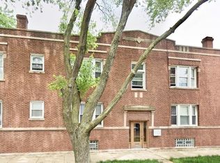 4108 W Henderson St #1R, Chicago, IL 60641