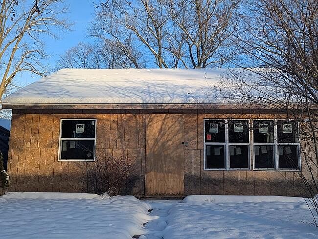 1st image of 1706 Robertson Ave