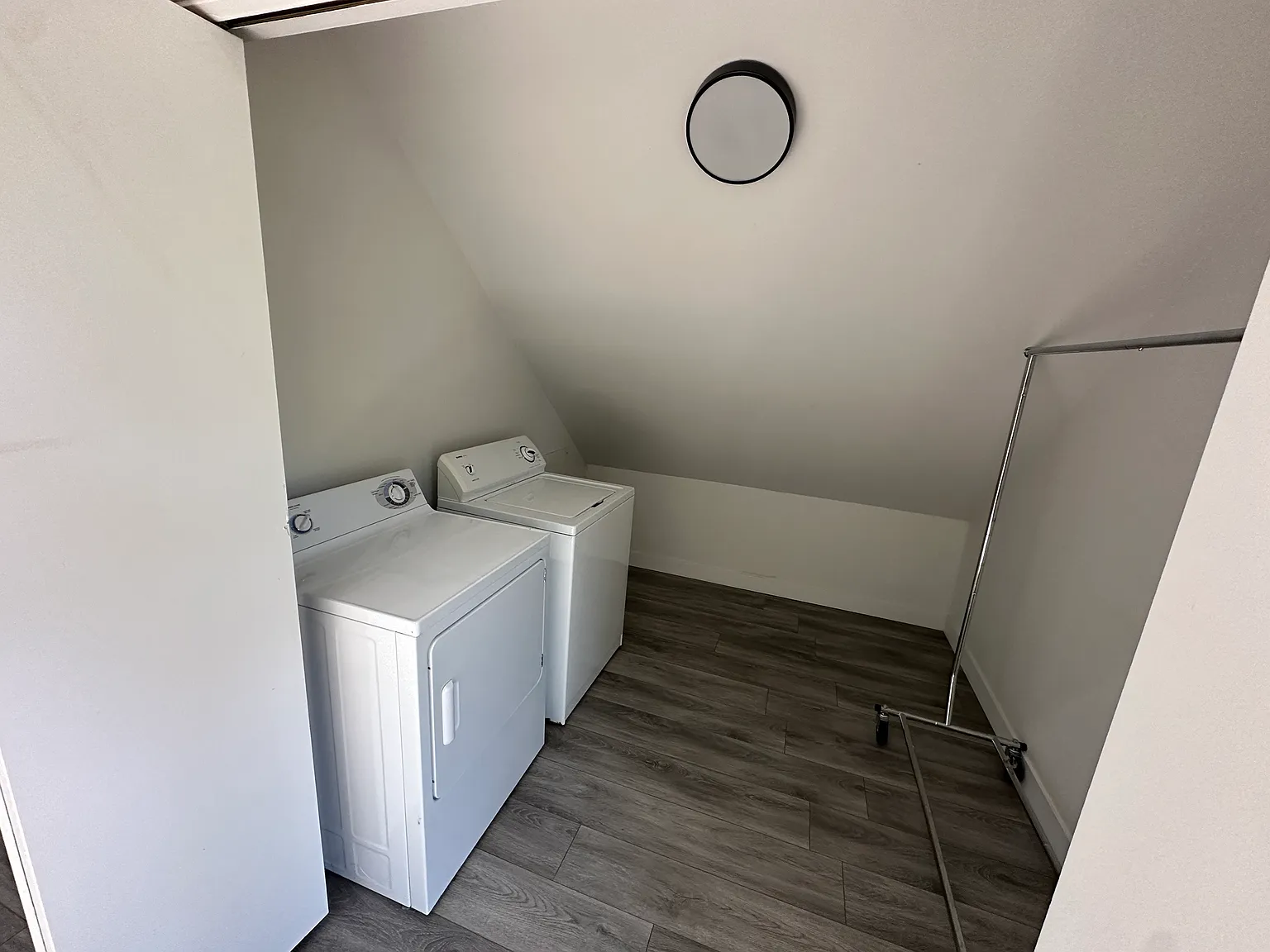 1 bed, $900 — Photo 2