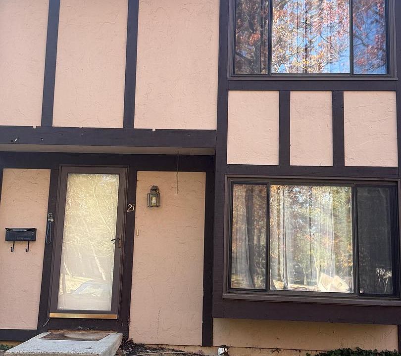 2nd image of 21 Mulberry Ct