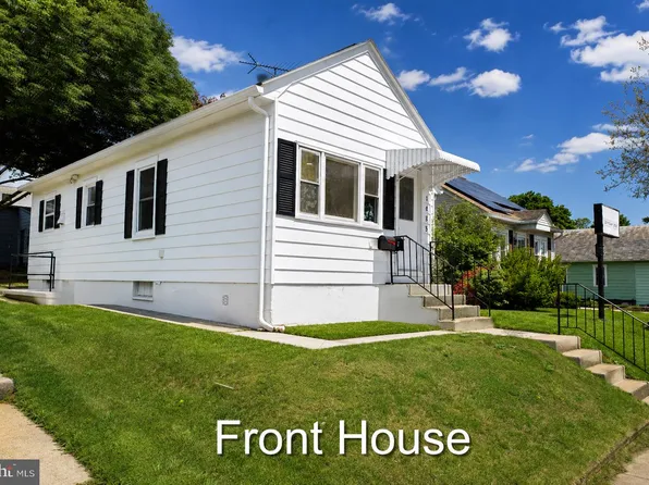 1425 Harding Ave, Hershey, PA 17033