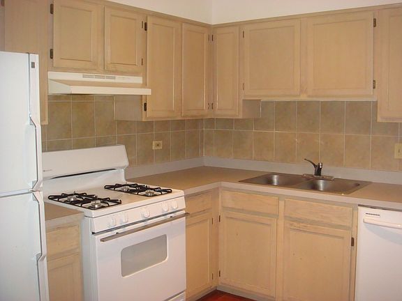 2nd image of 1215 Arapaho Ct