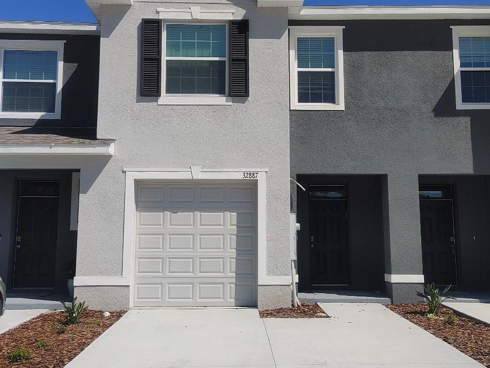 1st image of 32887 Pez Landing Ln
