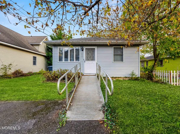 1622 Abbott Avenue, Toms River, NJ 08753