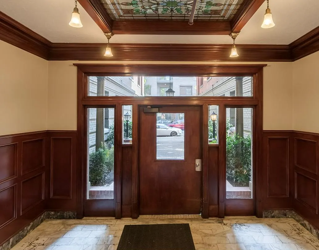 1 bed, 472 sqft, $1,400 — Photo 2