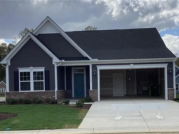 110 Woodcreek Rd, Williamsburg, VA 23185