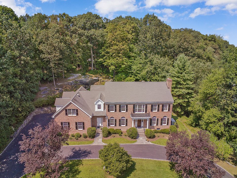 11 Fenbrook Dr Larchmont, NY 10538   (004 of  13  ).jpg
