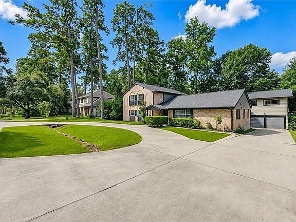 5th image of 814 Stone Mountain Dr