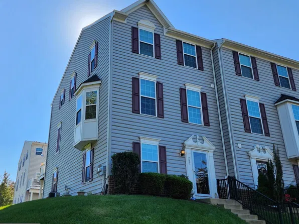 200 Ashburn Rd, Phoenixville, PA 19460