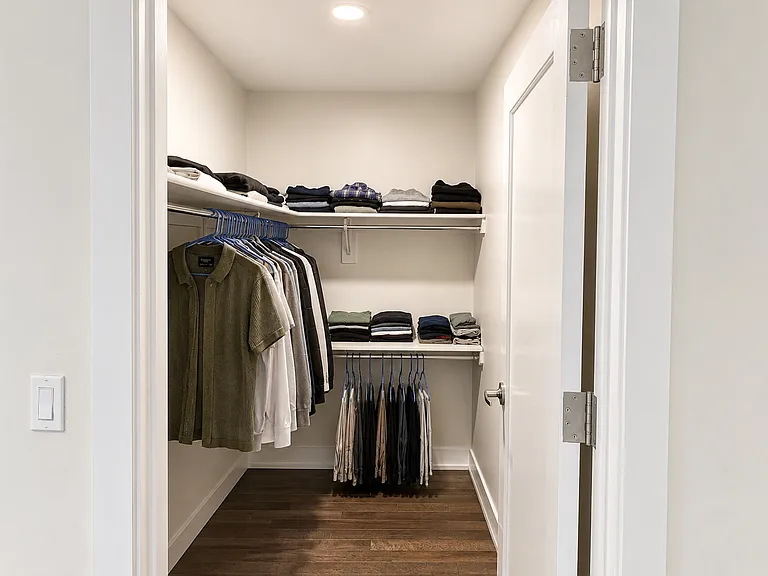 3312 Hudson Ave #11E — Photo 9