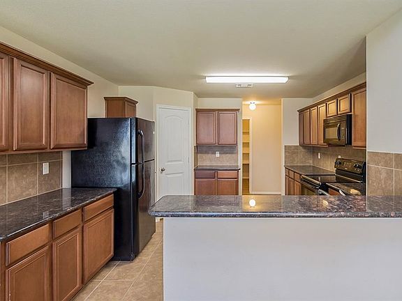 2nd image of 2022 Sage Brush Dr
