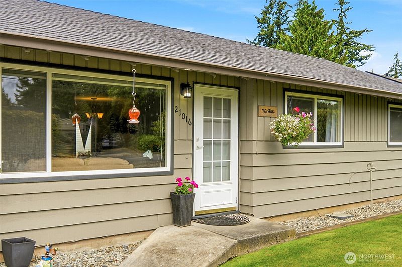2nd image of 21016 78th Avenue W