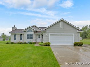10645 Thorn Edge Dr NE, Rockford, MI 49341