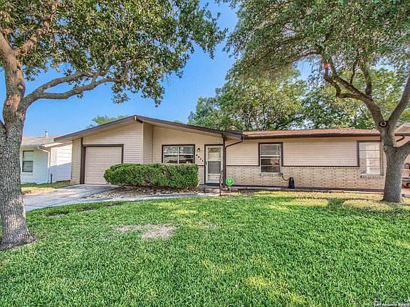 3rd image of 4011 Tropical Dr