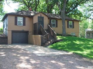 461 E Amber Lake Dr, Fairmont, MN 56031