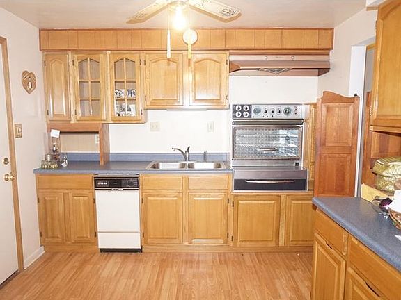 2nd image of 111 W Christie Ave
