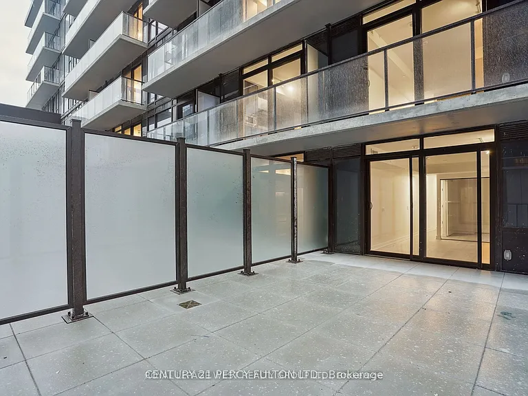 1 Jarvis St #321 — Photo 9