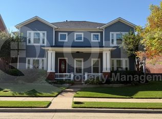 1732 E Branch Hollow Dr, Carrollton, TX 75007
