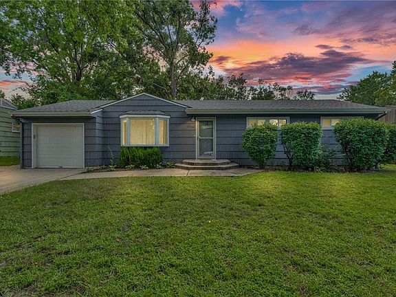 3rd image of 1934 Clifton Ct