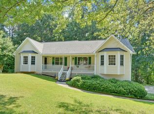 1098 Ashlin Dr, Woodstock, GA 30188