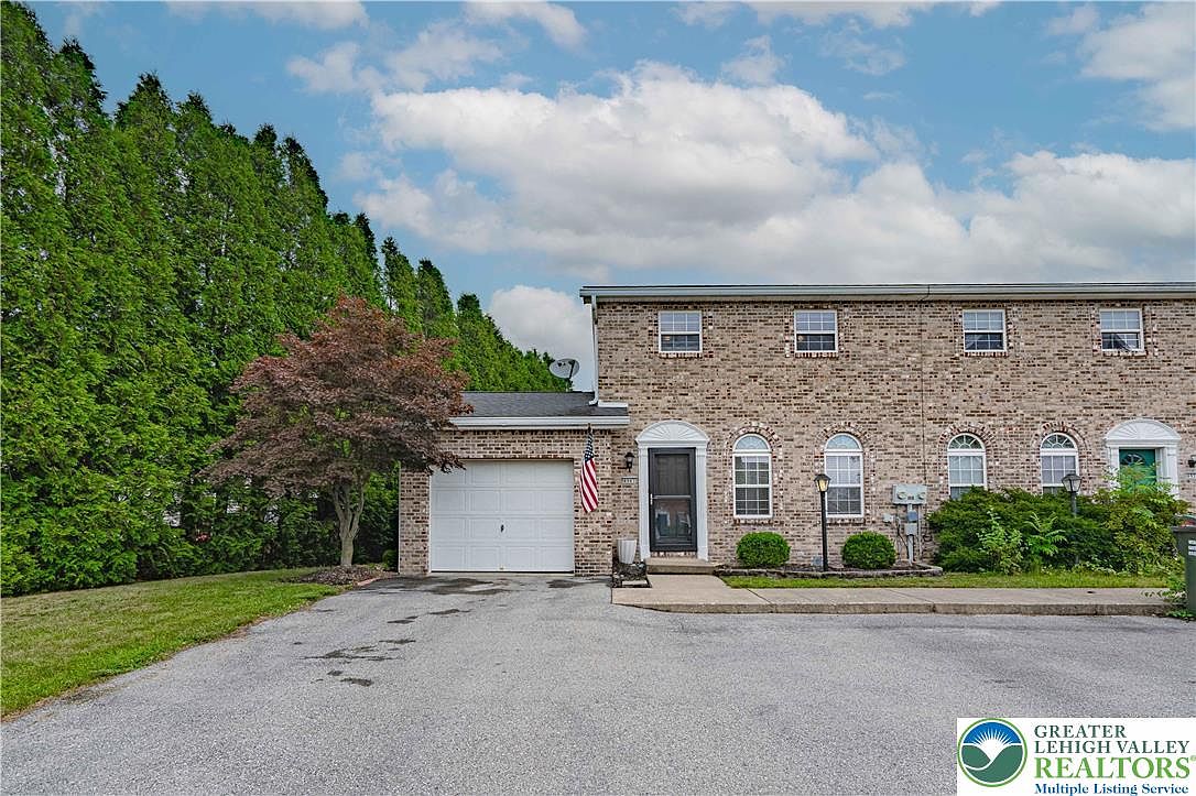 4943 Shawnee Ct, Schnecksville, PA 18078 | Zillow
