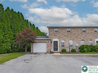 4943 Shawnee Ct, Schnecksville, PA 18078